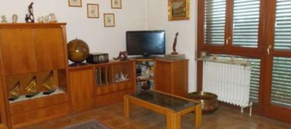 Apartamento de 3 habitaciónes en Brugherio, Italy No. 7794 5