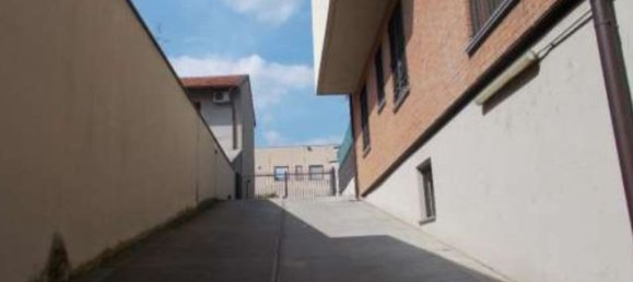 Apartamento de 3 habitaciónes en Brugherio, Italy No. 7794 25
