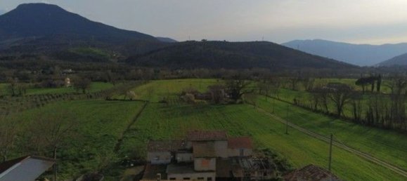 Дом с 10 комнатами в Понтекорво, Италия № 161578 9