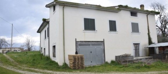 Дом с 10 комнатами в Понтекорво, Италия № 161578 6