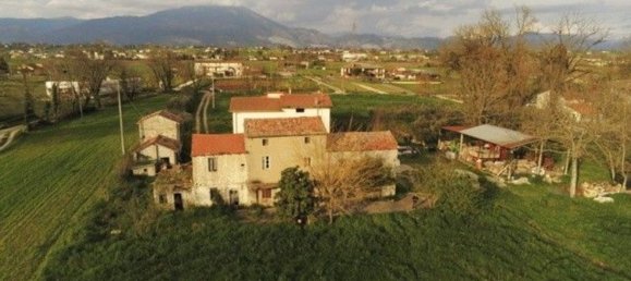 Дом с 10 комнатами в Понтекорво, Италия № 161578 14