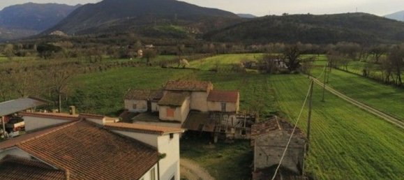 Дом с 10 комнатами в Понтекорво, Италия № 161578 11