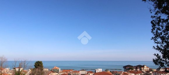 11-salle Villa à Francavilla al Mare, Italy No. 39773 10