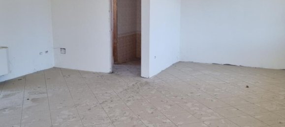 99m² Office in Sinalunga, Italy No. 64123 9