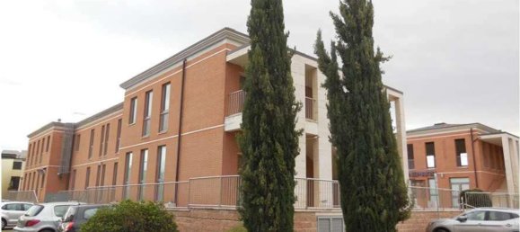 99m² Office in Sinalunga, Italy No. 64123 5