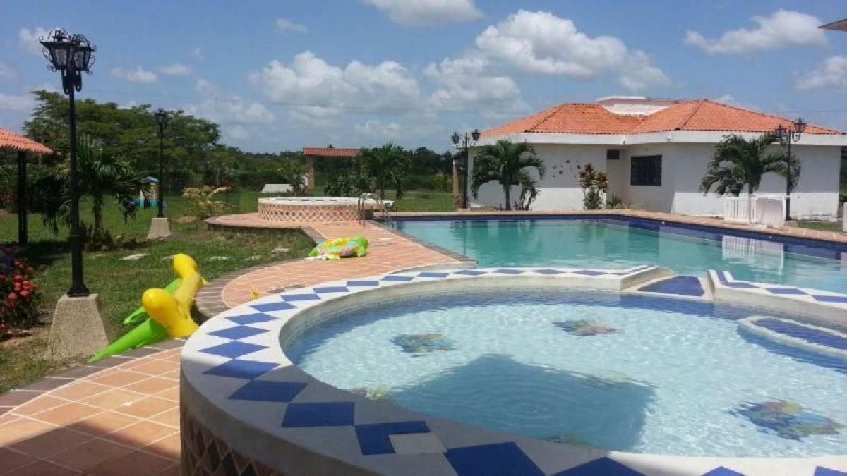 6 bedrooms House in Meta, Colombia No. 8491