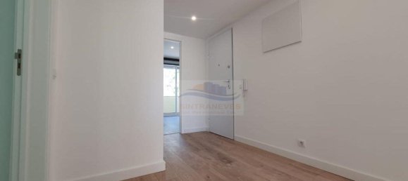 2 bedrooms Apartment in Amadora, Portugal No. 147822 8