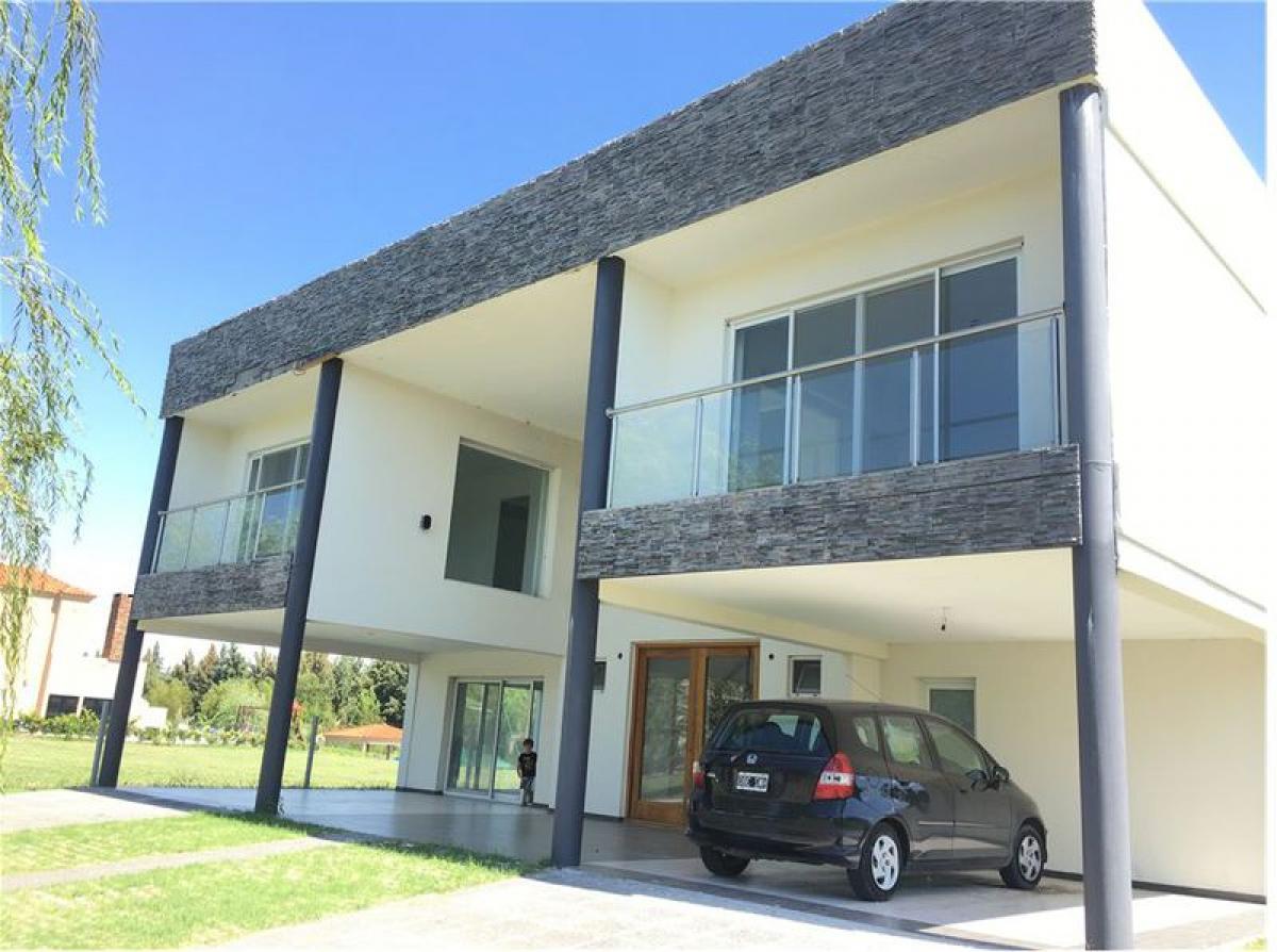 4 bedrooms House in Tigre, Argentina No. 89360