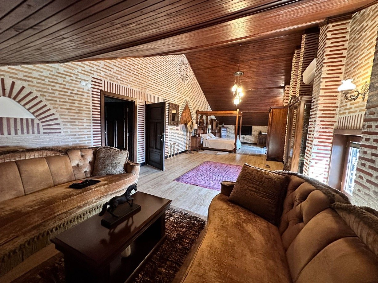 Villa 5+1 in Serik, Turkey No. 26368