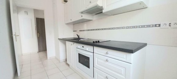 2 bedrooms Apartment in Douai, France No. 159623 6