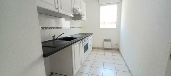 2 bedrooms Apartment in Douai, France No. 159623 7
