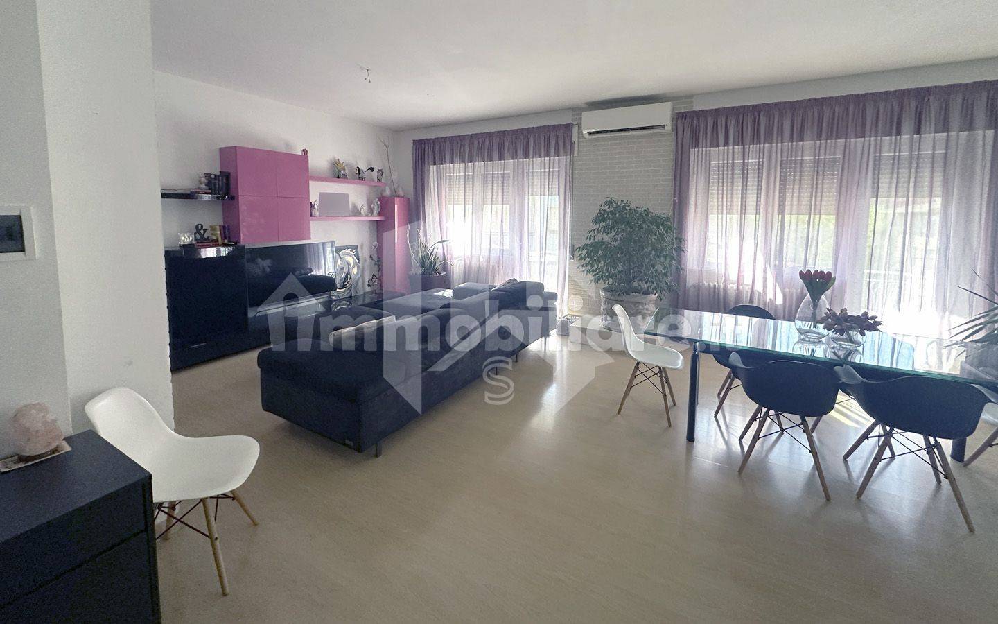 3 Schlafzimmer Wohnung in Termoli, Italy, Nr. 336134