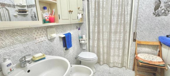 Apartamento de 3 dormitorios en Rome, Italy No. 186200 17