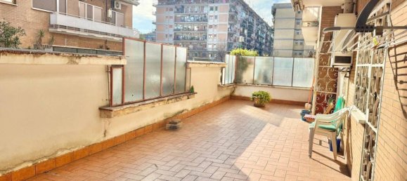 Apartamento de 3 dormitorios en Rome, Italy No. 186200 4