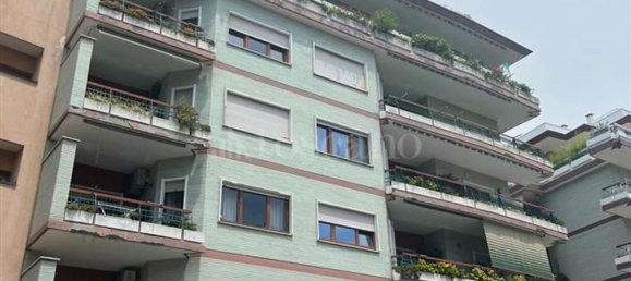 5 rooms Apartment in Rome, Italy No. 161109 27