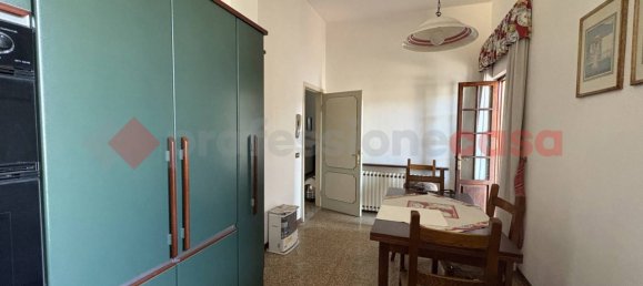 Дом с 5 комнатами в Барга, Италия № 340948 17