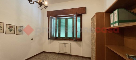 Дом с 5 комнатами в Барга, Италия № 340948 26