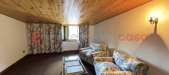 Дом с 5 комнатами в Барга, Италия № 340948 34