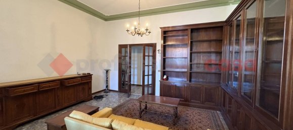 Дом с 5 комнатами в Барга, Италия № 340948 12