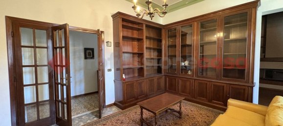 Дом с 5 комнатами в Барга, Италия № 340948 14