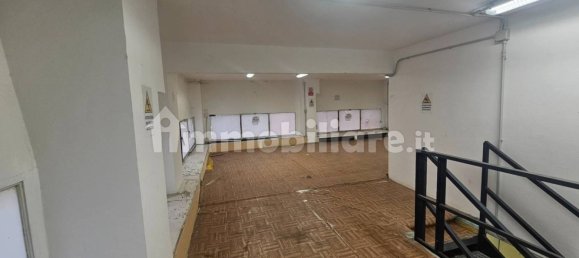  مرآب في Genoa, Italy 80متر مربع رقم 104577 28