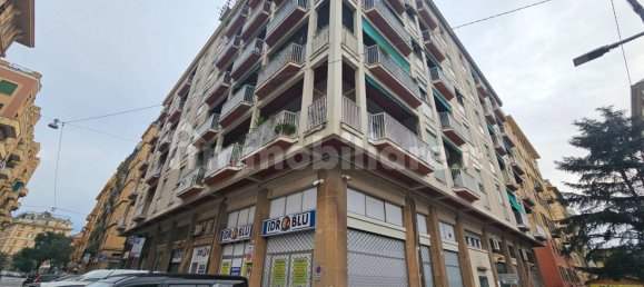  مرآب في Genoa, Italy 80متر مربع رقم 104577 18