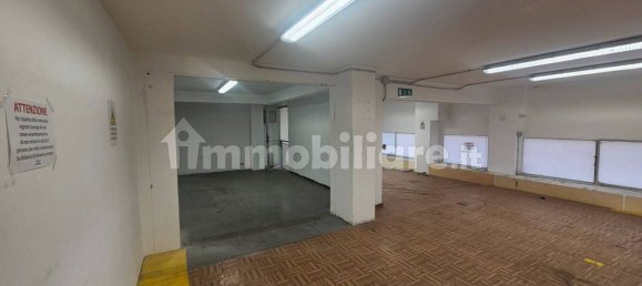  مرآب في Genoa, Italy 80متر مربع رقم 104577 31