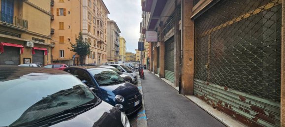  مرآب في Genoa, Italy 80متر مربع رقم 104577 8