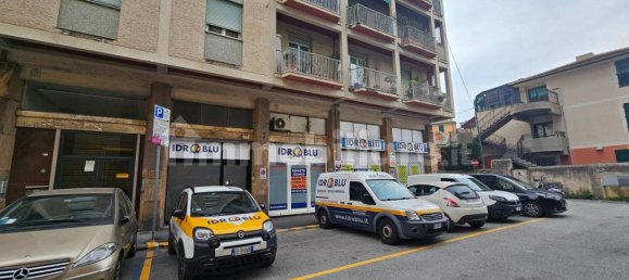  مرآب في Genoa, Italy 80متر مربع رقم 104577 9