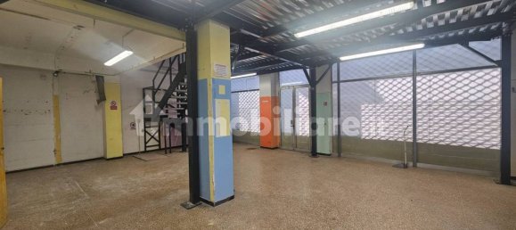  مرآب في Genoa, Italy 80متر مربع رقم 104577 21