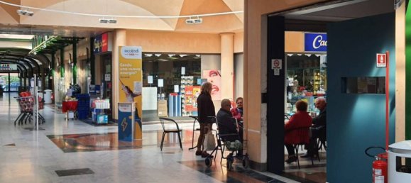 1 room Commercial property in Lendinara, Italy No. 55091 2