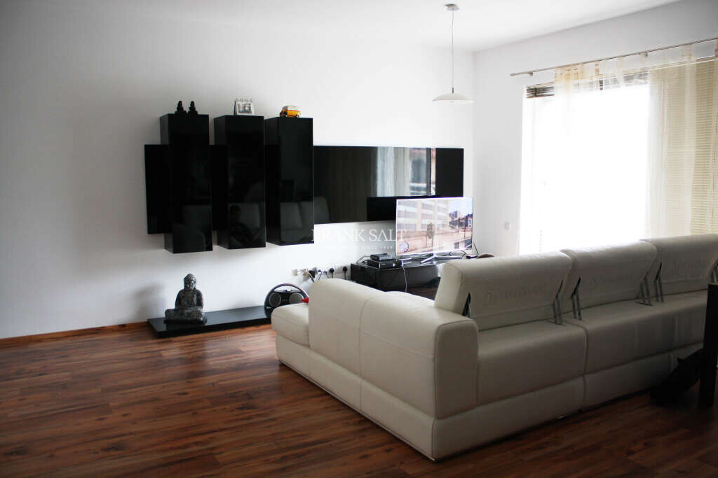 Квартира с 2 спальнями в Свийи, Мальта № 8660