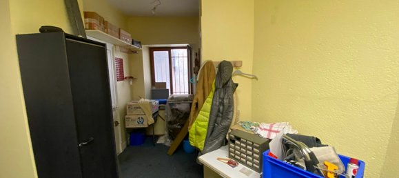 Коммерческая недвижимость 45м² в Бурж, Франция № 93751 3