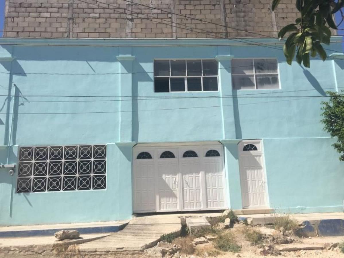 Edificio en Tuxtla Gutiérrez, Mexico No. 200428