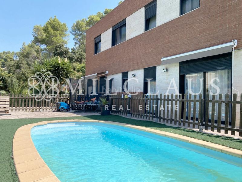 4 Schlafzimmer Haus in Rubi, Spain, Nr. 241923