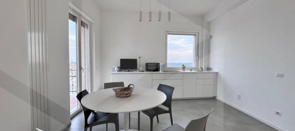 3 rooms Apartment in Ceglie Messapica, Italy No. 19951 4