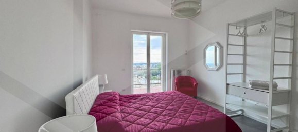 3 rooms Apartment in Ceglie Messapica, Italy No. 19951 12