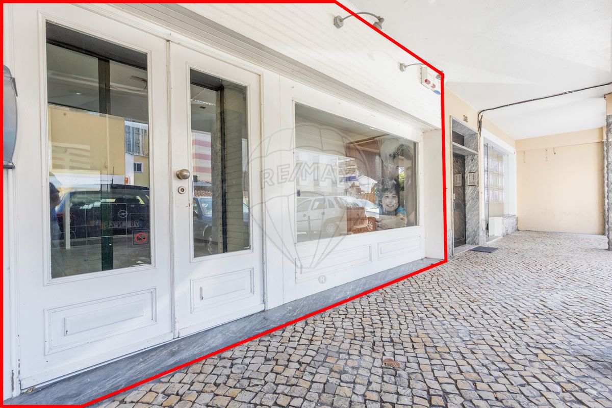 Propiedad comercial en Sintra, Portugal 137 m² No. 189162