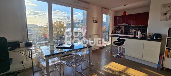 2 chambres Appartement à Cachan, France No. 194372 3