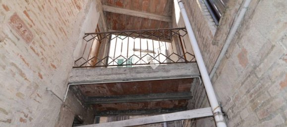 3 rooms Apartment in Urbisaglia, Italy No. 103192 19