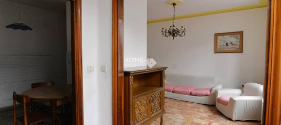 3 rooms Apartment in Urbisaglia, Italy No. 103192 6