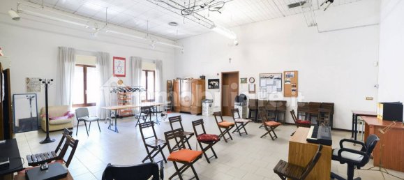 5 rooms Office in Crevalcore, Italy No. 141585 2