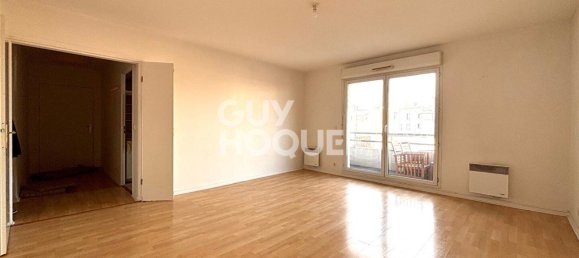 2 bedrooms Apartment in Seine-Saint-Denis, France No. 170775 2