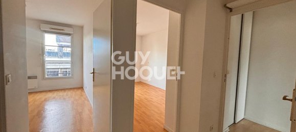 2 bedrooms Apartment in Seine-Saint-Denis, France No. 170775 6