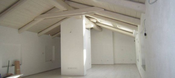 Квартира с 2 спальнями в Черваска, Италия № 119969 9