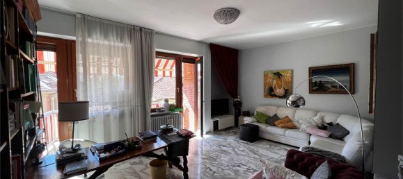 4 bedrooms Apartment in Alba, Italy No. 208816 3
