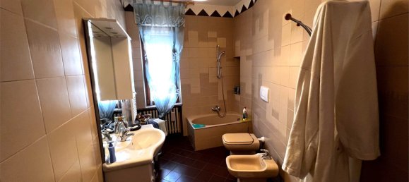 4 bedrooms Apartment in Alba, Italy No. 208816 17