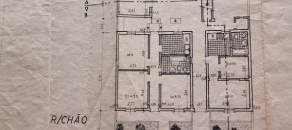 9 غرف نوم بناية في Amadora, Portugal رقم 115907 40