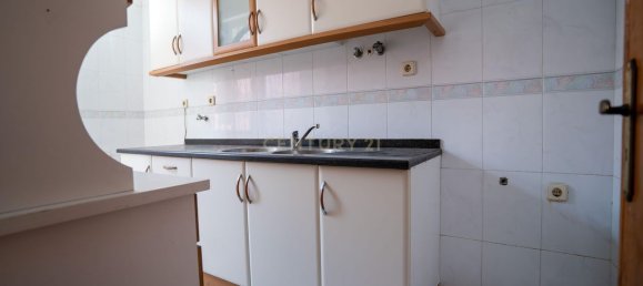 9 غرف نوم بناية في Amadora, Portugal رقم 115907 6