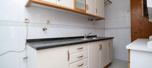 9 غرف نوم بناية في Amadora, Portugal رقم 115907 5